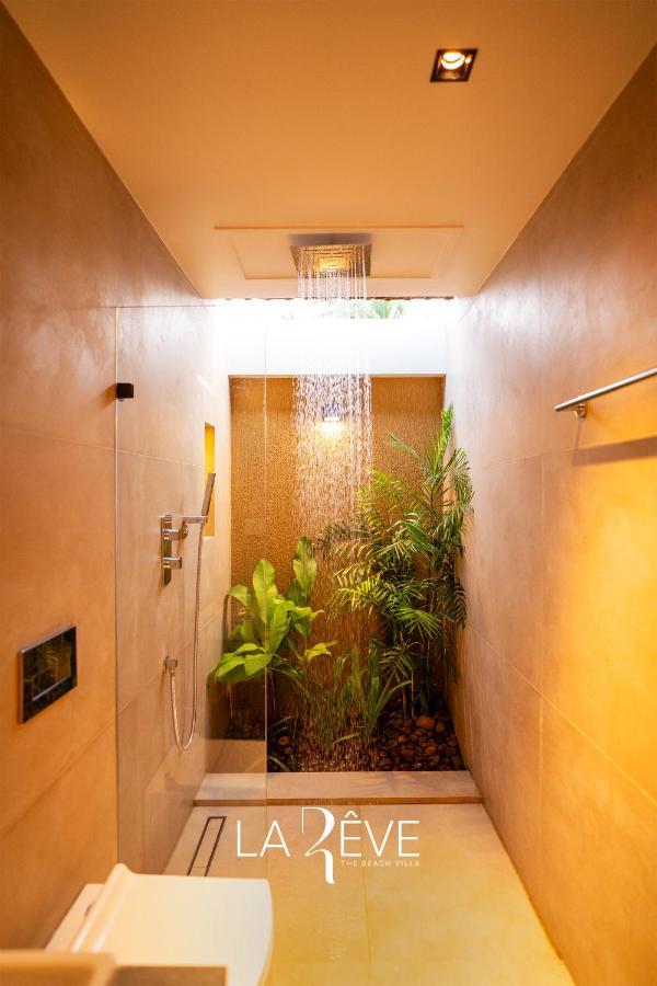La Reve The Beach Villa Malappuram Bagian luar foto