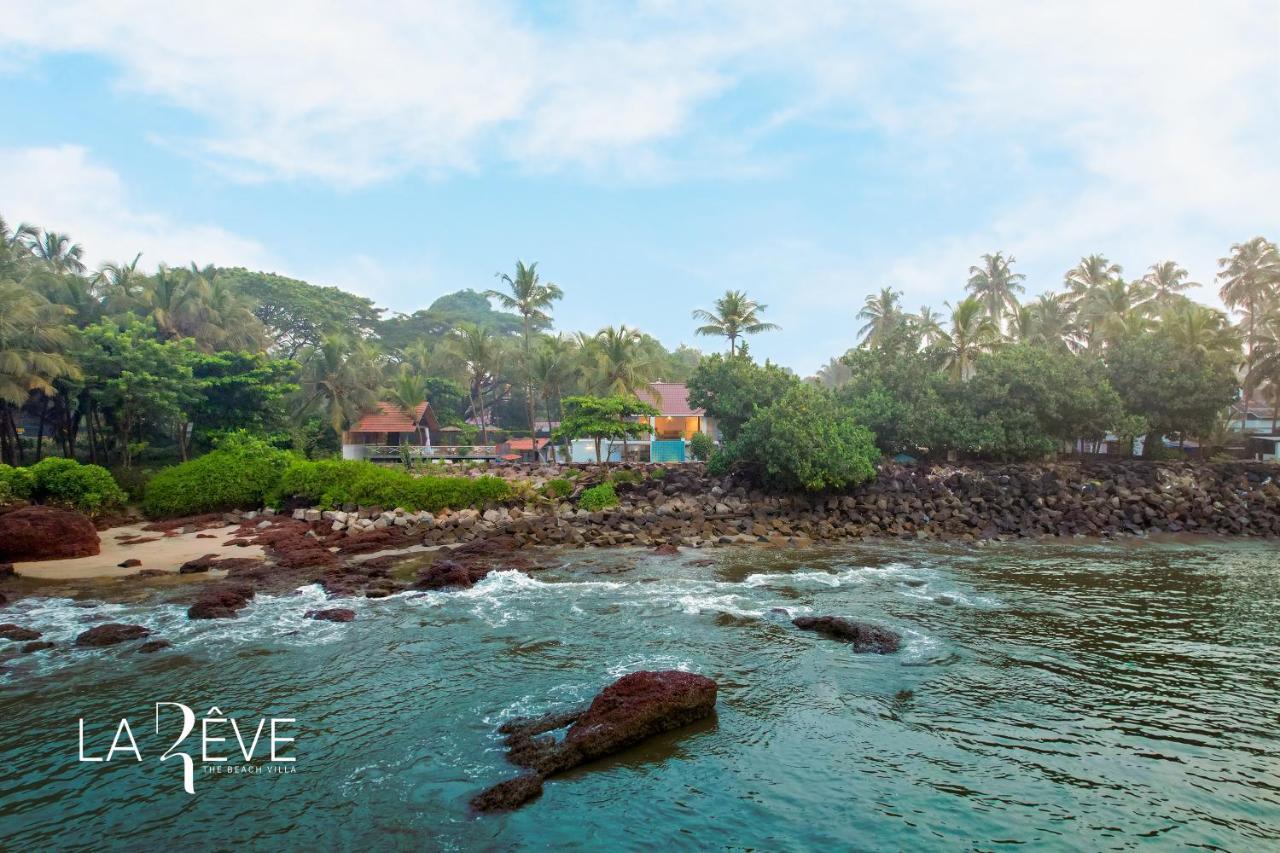 La Reve The Beach Villa Malappuram Bagian luar foto