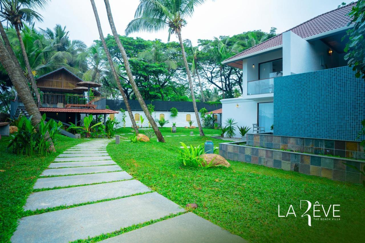 La Reve The Beach Villa Malappuram Bagian luar foto