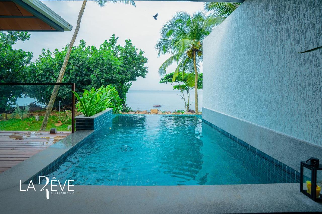La Reve The Beach Villa Malappuram Bagian luar foto